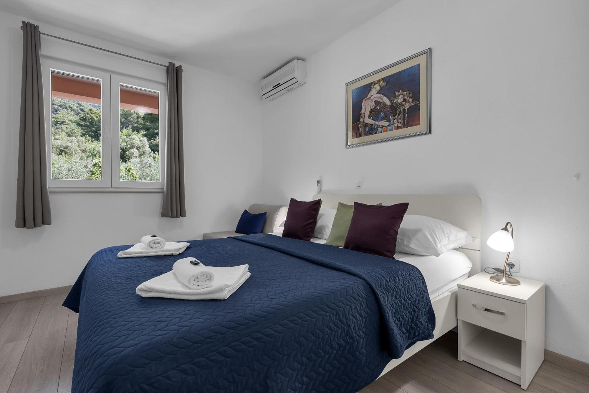 Apartments Villa Katarina Tucepi Room photo